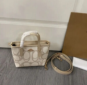 Coach off-white tote bag